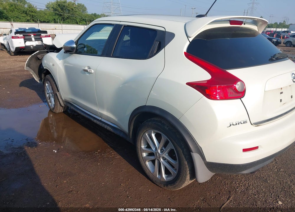 2011 NISSAN JUKE VIN: JN8AF5MV4BT016181