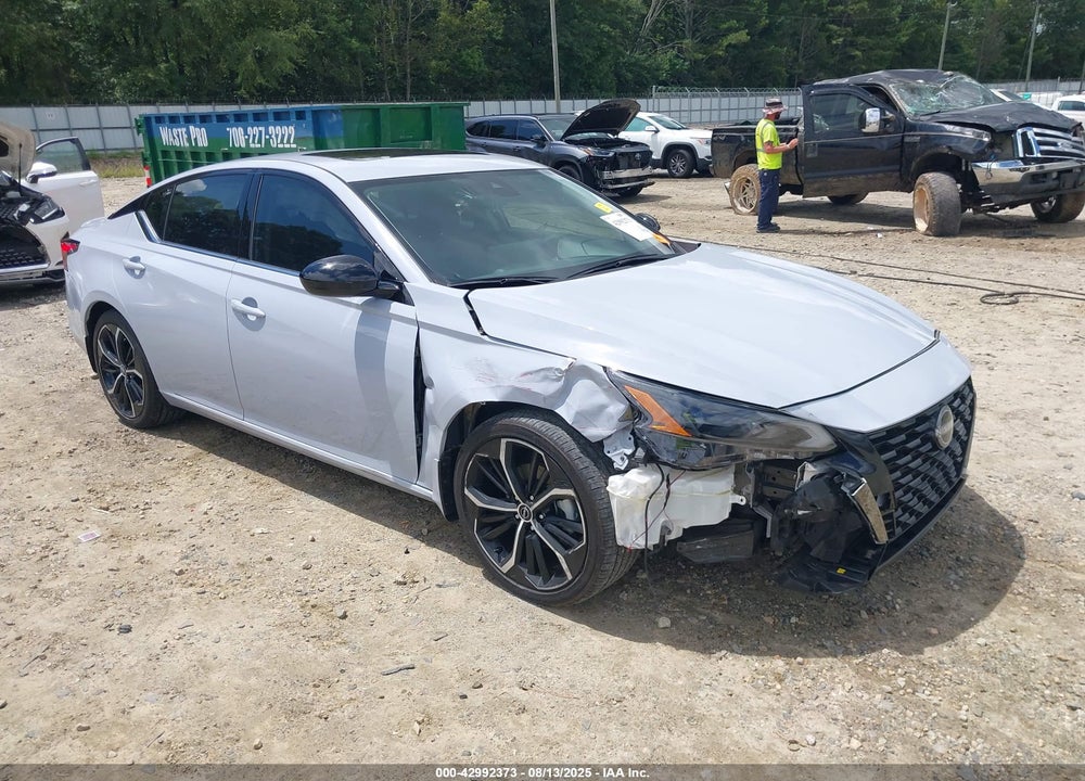 2023 NISSAN ALTIMA SR FWD VIN: 1N4BL4CV9PN402391