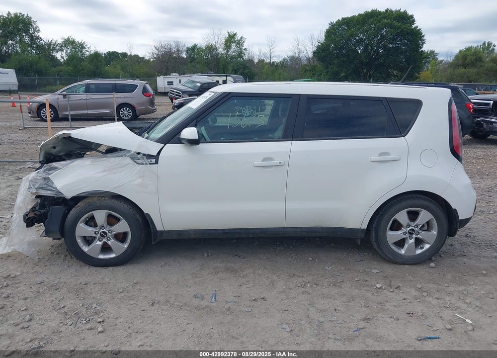 2018 KIA SOUL VIN: KNDJN2A29J7556611