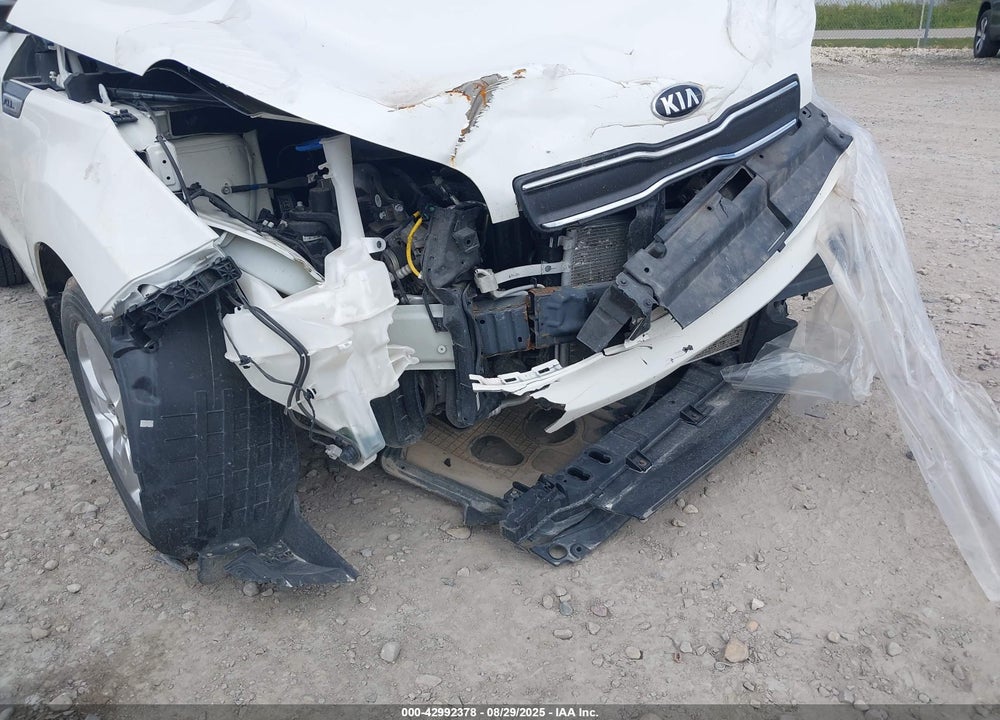2018 KIA SOUL VIN: KNDJN2A29J7556611