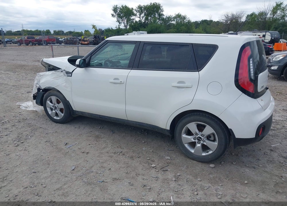 2018 KIA SOUL VIN: KNDJN2A29J7556611