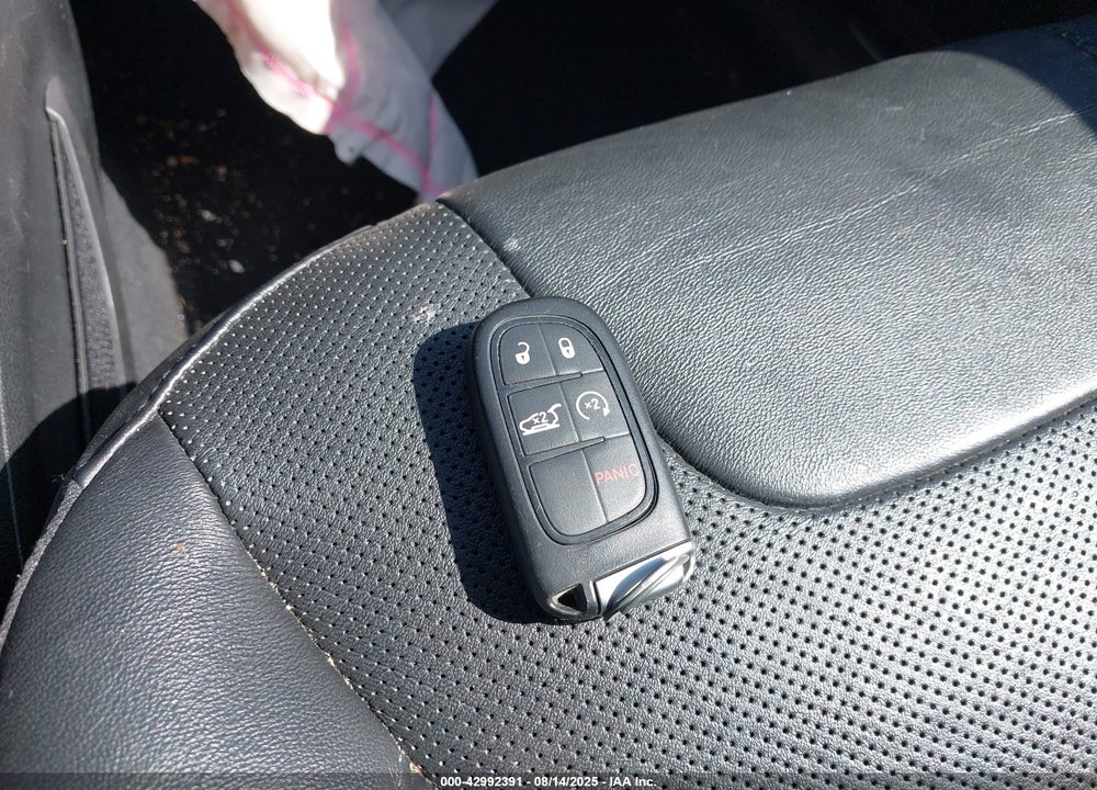 2020 JEEP CHEROKEE VIN: 1C4PJLDB6LD505076