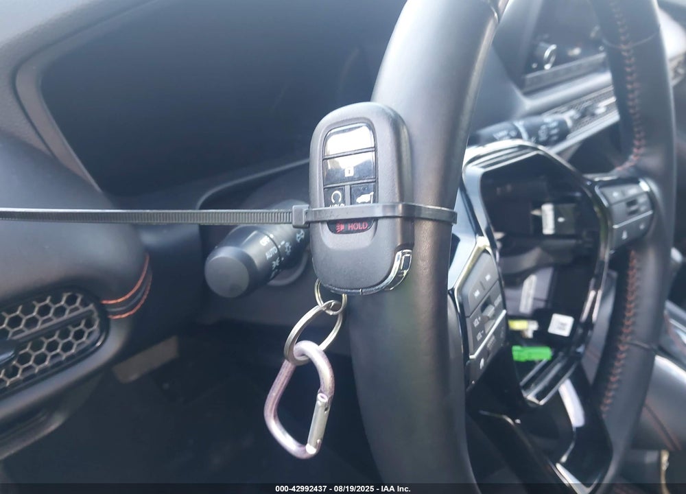 2025 HONDA HR-V VIN: 3CZRZ2H58SM768960