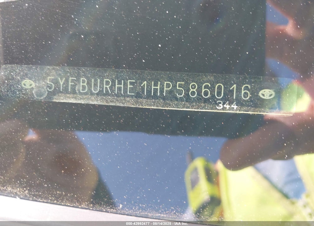 2017 TOYOTA COROLLA VIN: 5YFBURHE1HP586016