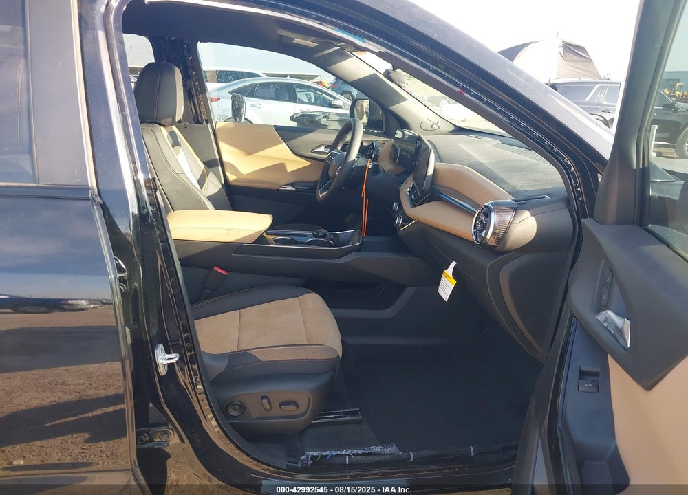 2026 CHEVROLET EQUINOX FWD ACTIV VIN: 3GNAXKEG2TL131950