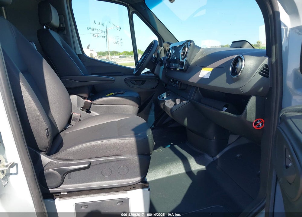 2025 MERCEDES-BENZ SPRINTER 2500 HIGH ROOF 4-CYL DIESEL HO VIN: W1Y4NCHY1ST211526