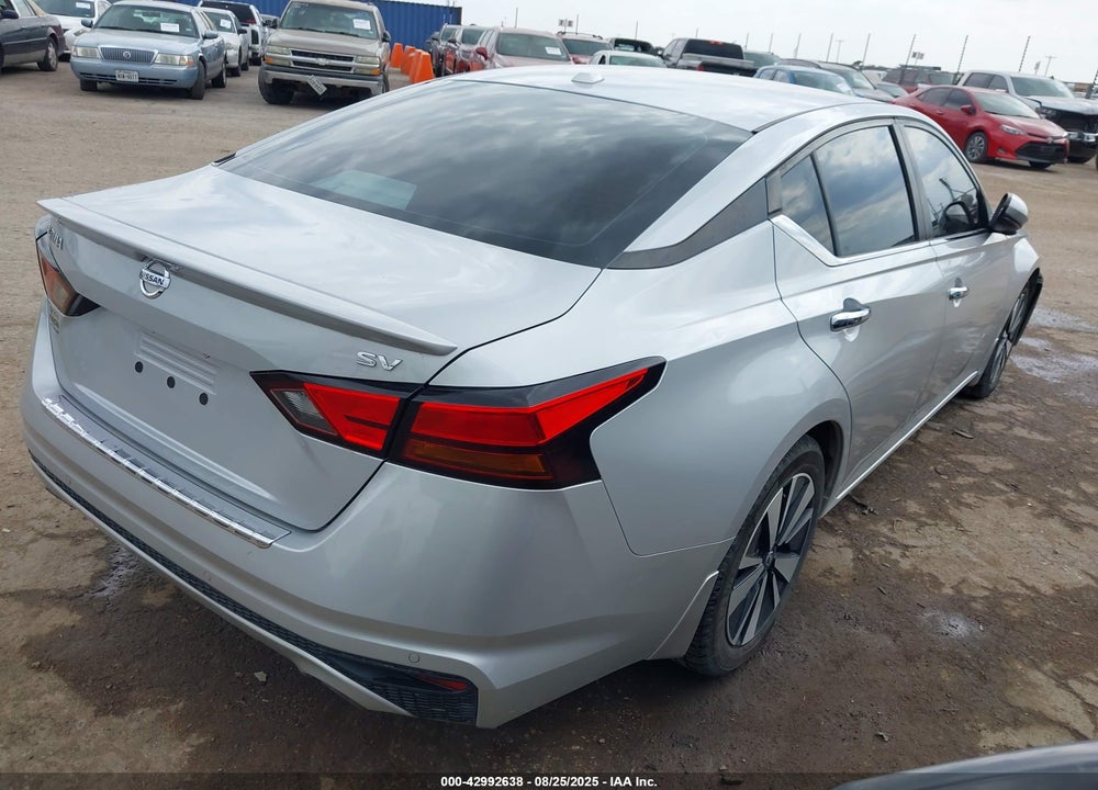 2021 NISSAN ALTIMA SV FWD VIN: 1N4BL4DV7MN338412