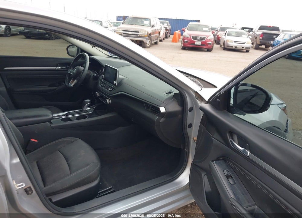 2021 NISSAN ALTIMA SV FWD VIN: 1N4BL4DV7MN338412