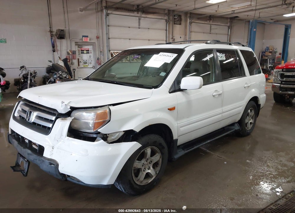 2008 HONDA PILOT EX-L VIN: 5FNYF187X8B007155