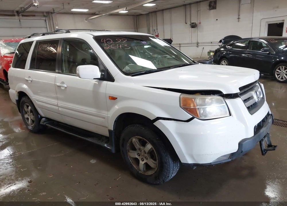 2008 HONDA PILOT EX-L VIN: 5FNYF187X8B007155
