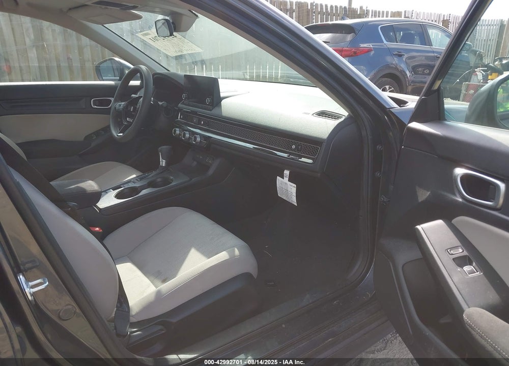 2022 HONDA CIVIC LX VIN: 2HGFE2F29NH574858
