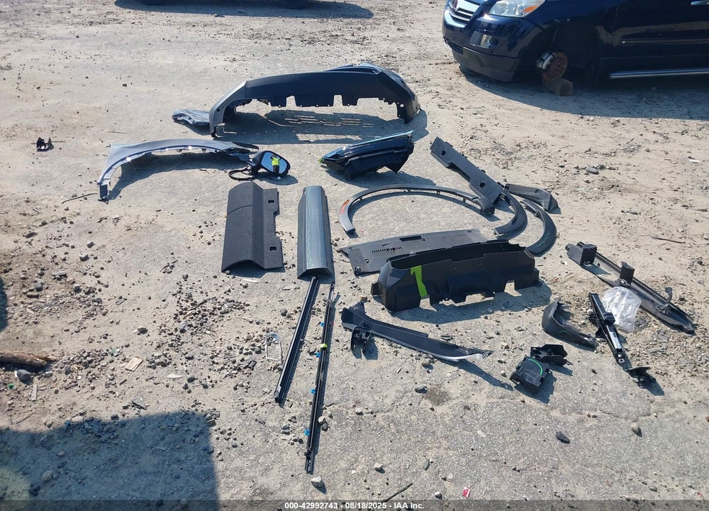 2024 HONDA CR-V VIN: 2HKRS3H45RH323499