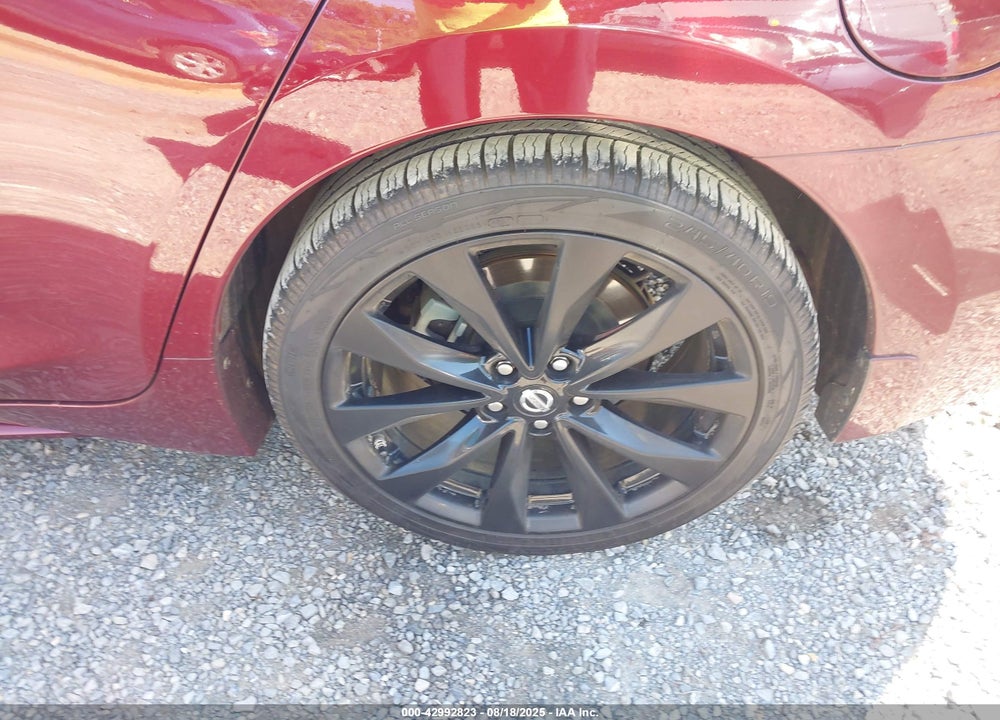 2017 NISSAN MAXIMA VIN: 1N4AA6APXHC433230