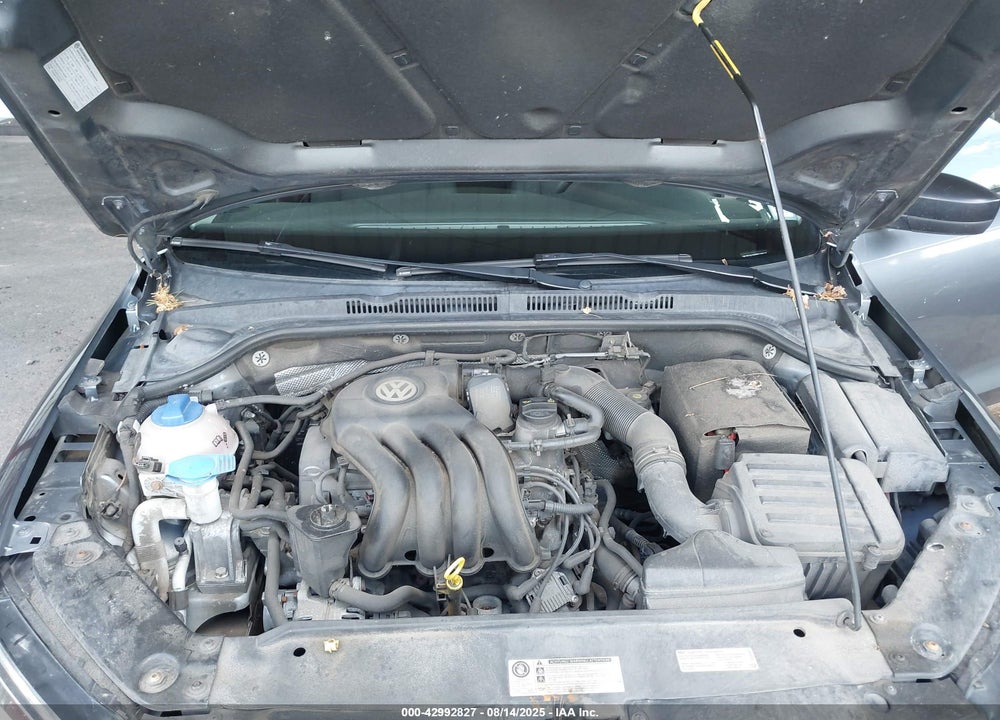 2015 VOLKSWAGEN JETTA VIN: 3VW1K7AJ3FM228818