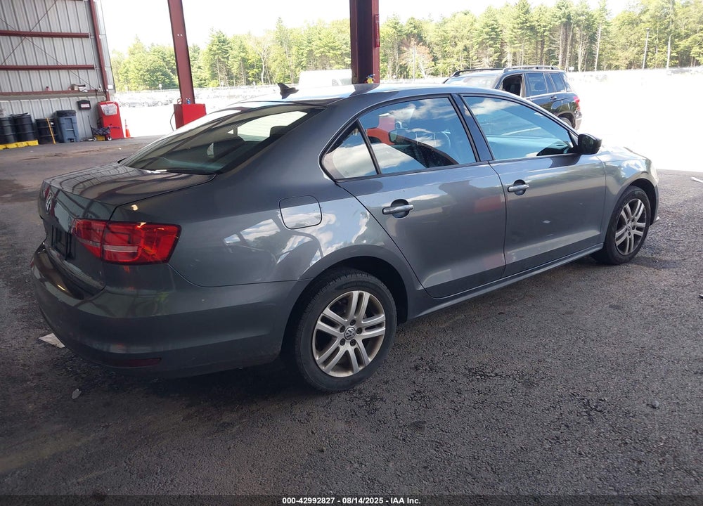 2015 VOLKSWAGEN JETTA VIN: 3VW1K7AJ3FM228818