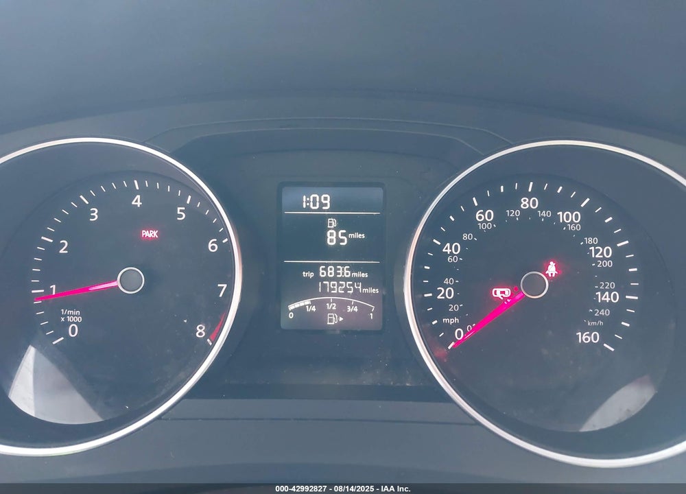 2015 VOLKSWAGEN JETTA VIN: 3VW1K7AJ3FM228818
