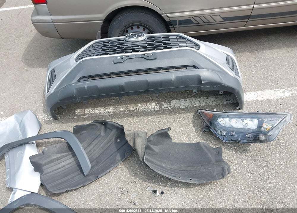 2022 TOYOTA RAV4 VIN: 2T3F1RFV2NC274366