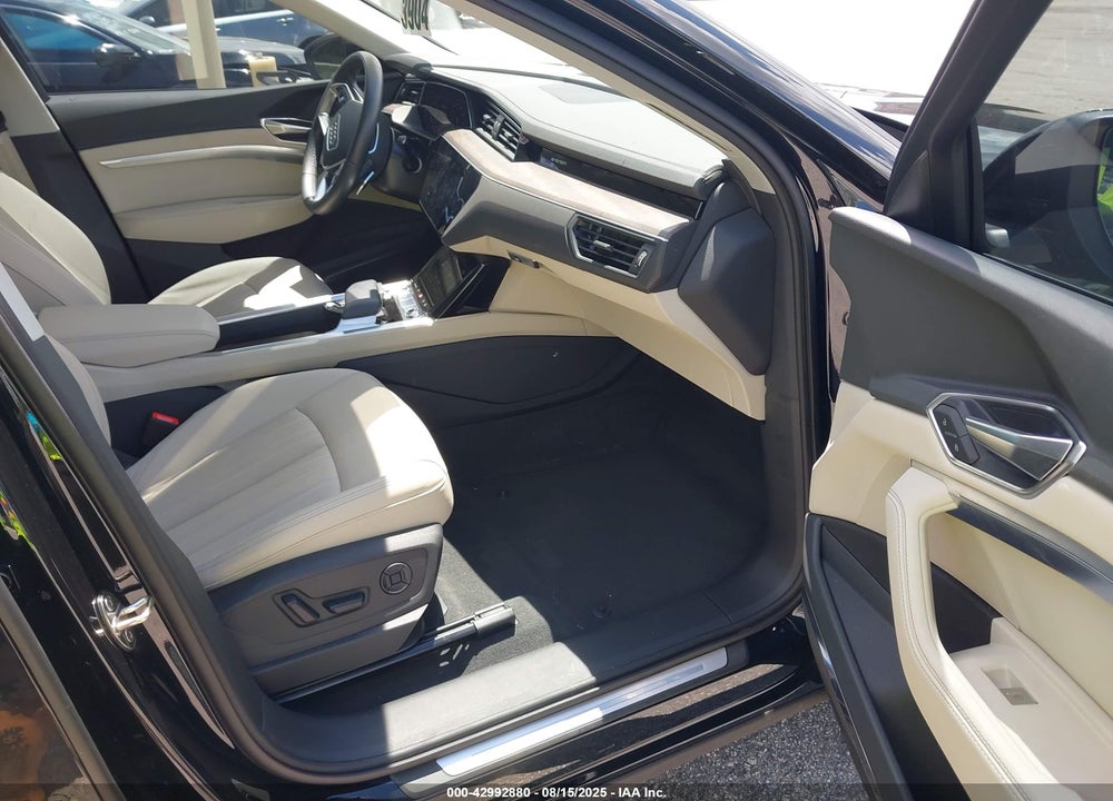 2024 AUDI Q8 VIN: WA15AAGE7RB064042