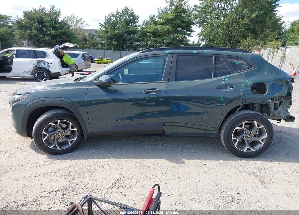 2025 CHEVROLET TRAX VIN: KL77LHEP1SC213080