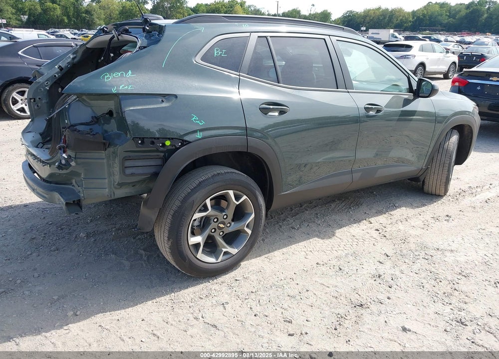 2025 CHEVROLET TRAX VIN: KL77LHEP1SC213080