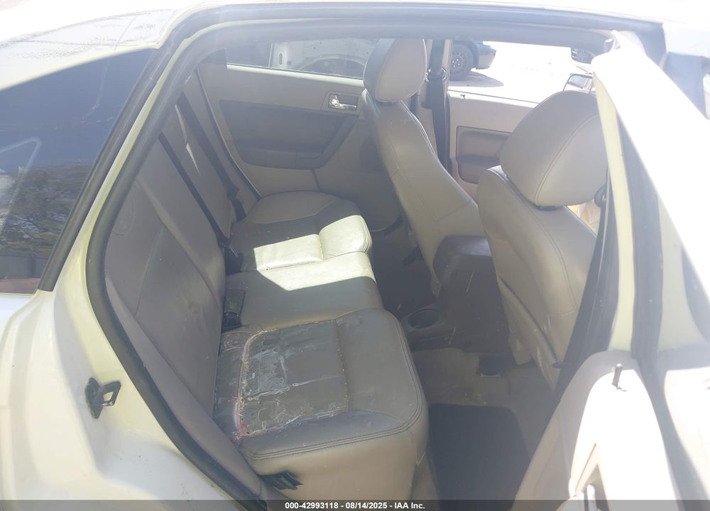 2009 FORD FOCUS VIN: 1FAHP37N99W266084