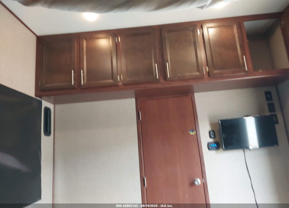 2017 FOREST RIVER TRAVEL TRAILER VIN: 4X4FVGG29HR501014