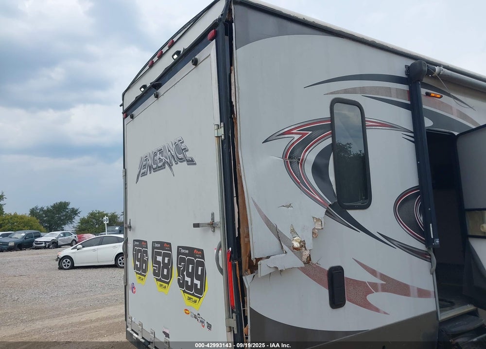 2017 FOREST RIVER TRAVEL TRAILER VIN: 4X4FVGG29HR501014