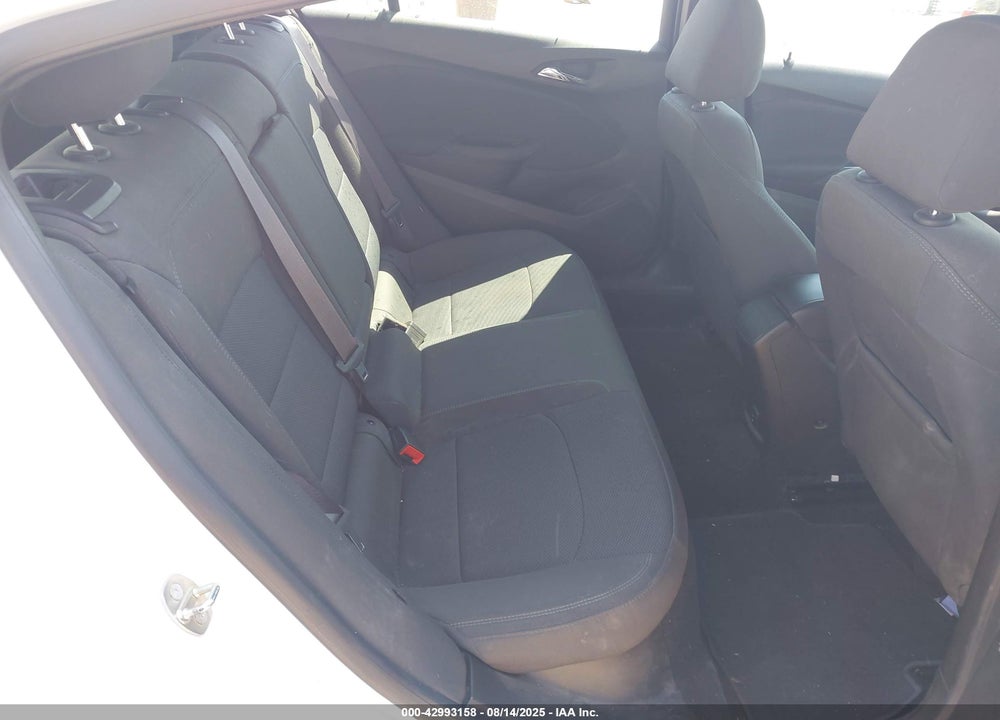 2017 CHEVROLET CRUZE VIN: 3G1BE6SM4HS585532