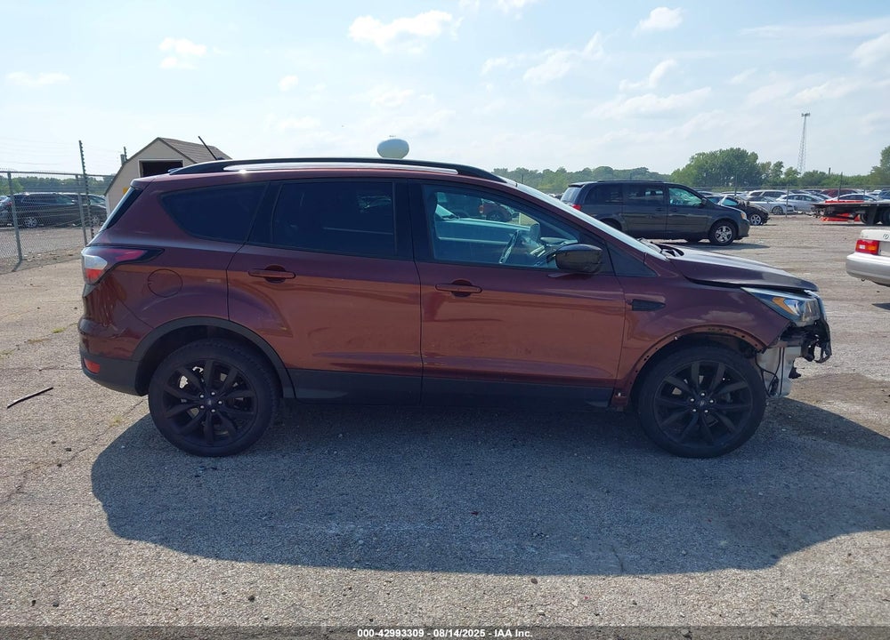 2018 FORD ESCAPE VIN: 1FMCU0GD8JUA56946