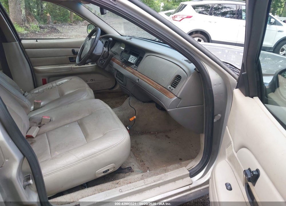 2006 FORD CROWN VICTORIA VIN: 2FAFP74VX6X150606