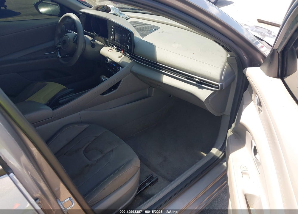 2021 HYUNDAI ELANTRA VIN: KMHLM4AG8MU164272