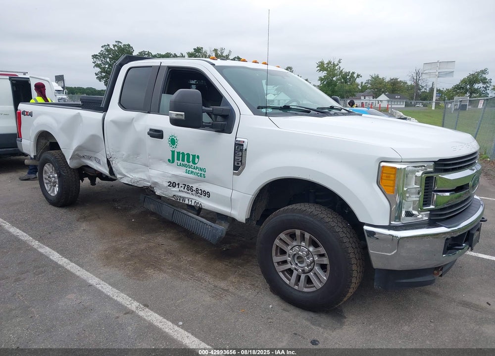 2017 FORD F-350 XL VIN: 1FT8X3B60HEE90309