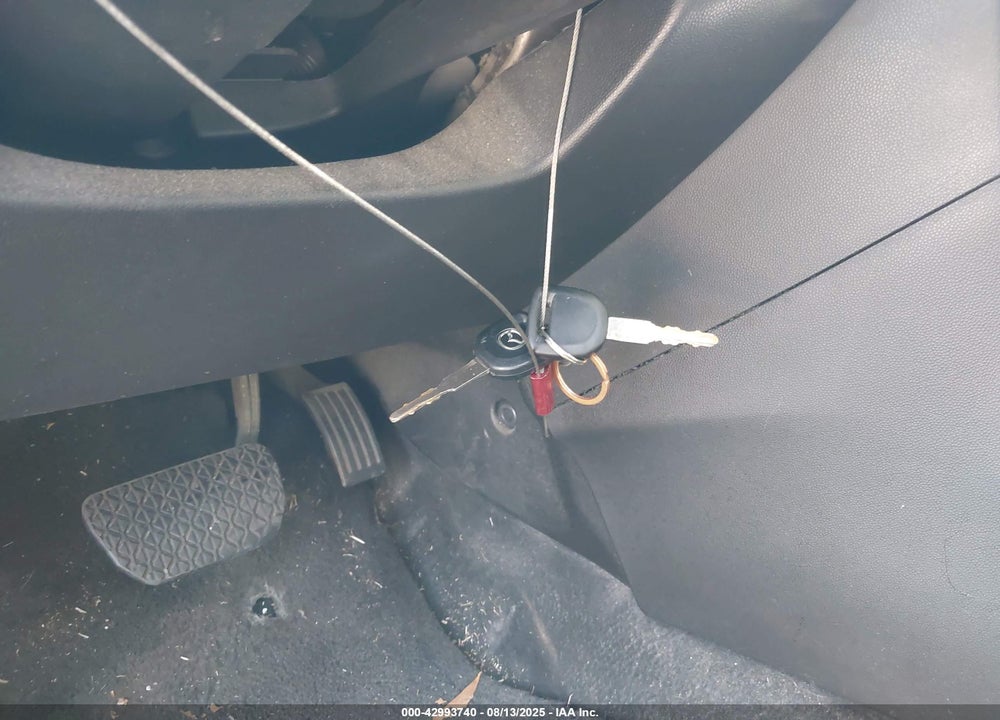 2008 MAZDA 3 I SPORT VIN: JM1BK12FX81822708