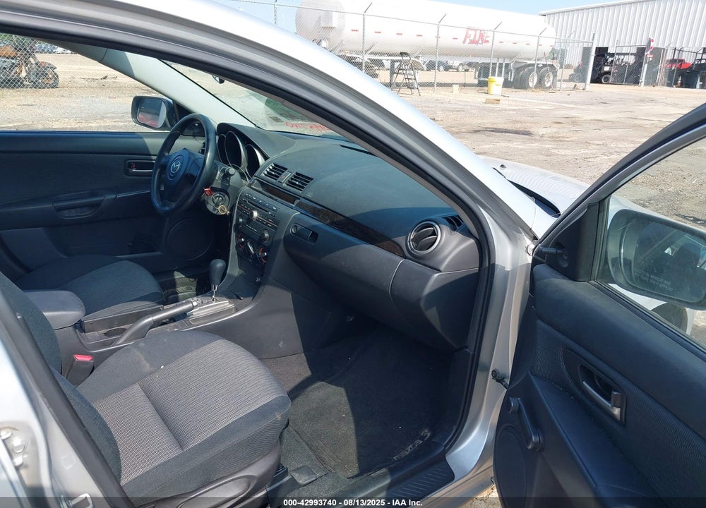 2008 MAZDA 3 I SPORT VIN: JM1BK12FX81822708