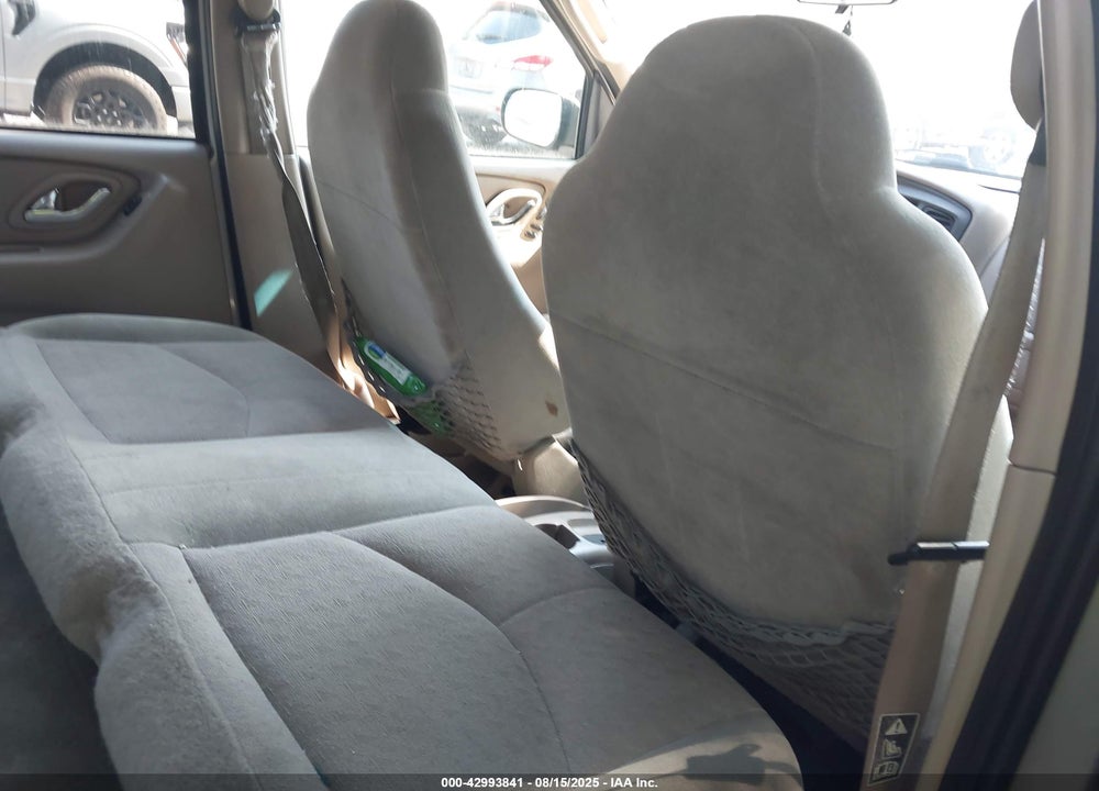 2001 MAZDA TRIBUTE DX V6 VIN: 4F2YU07191KM40438