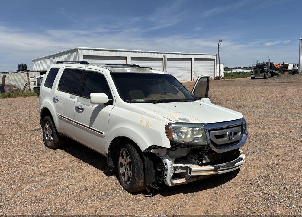 2011 HONDA PILOT VIN: 5FNYF3H90BB042968