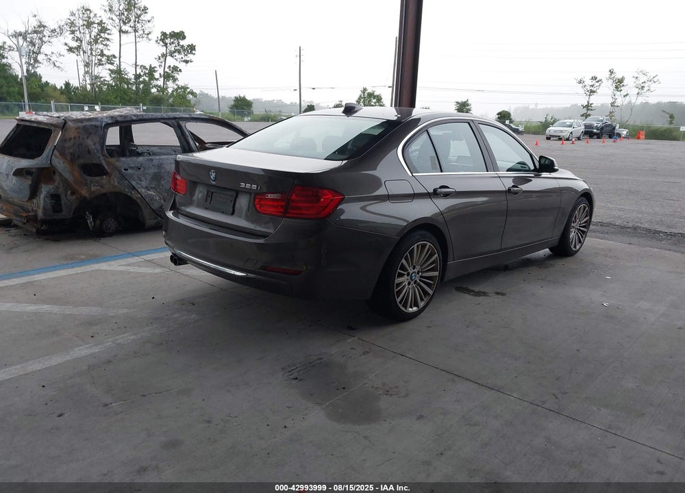 2013 BMW 328I VIN: WBA3A5G59DNP19374