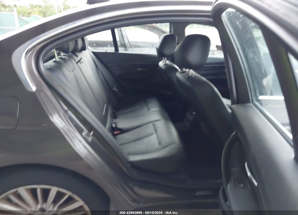 2013 BMW 328I VIN: WBA3A5G59DNP19374