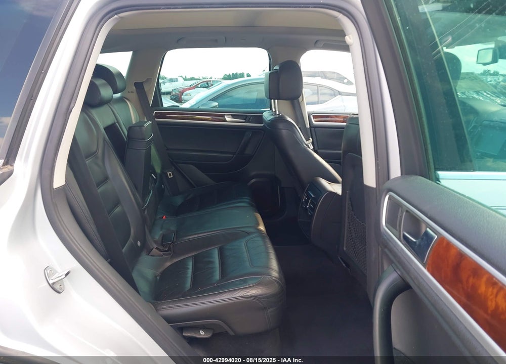2012 VOLKSWAGEN TOUAREG VIN: WVGFF9BP1CD000363