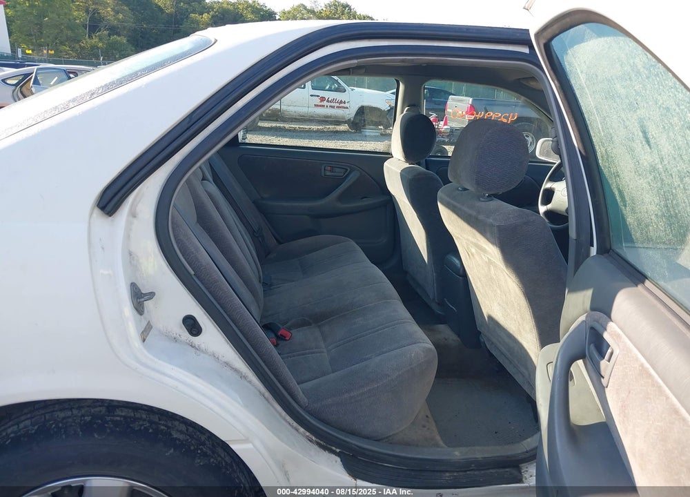 1998 TOYOTA CAMRY LE V6 VIN: JT2BF22K9W0141488