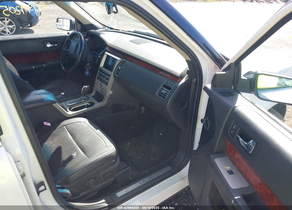 2010 FORD FLEX VIN: 2FMHK6DT2ABA47059