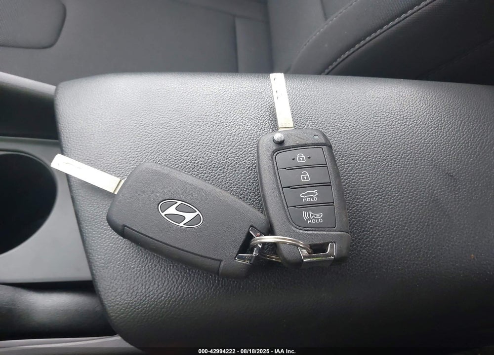 2024 HYUNDAI ELANTRA VIN: KMHLL4DG8RU849636