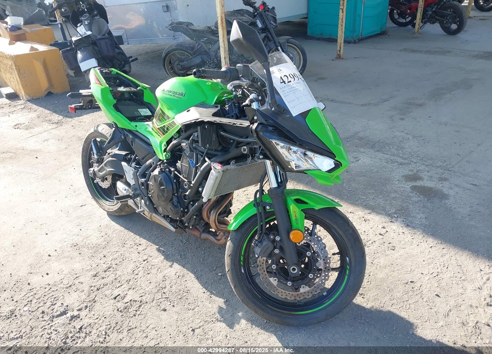 2024 KAWASAKI EX650 P VIN: ML5EXEP14RDAD0470