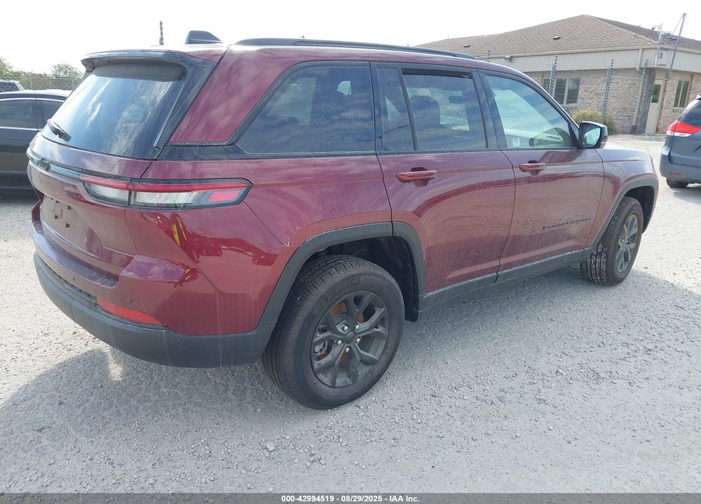 2025 JEEP GRAND CHEROKEE VIN: 1C4RJHAG3SC279749