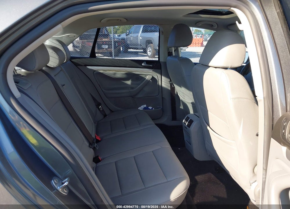 2007 VOLKSWAGEN JETTA WOLFSBURG EDITION VIN: 3VWEF71K87M157874