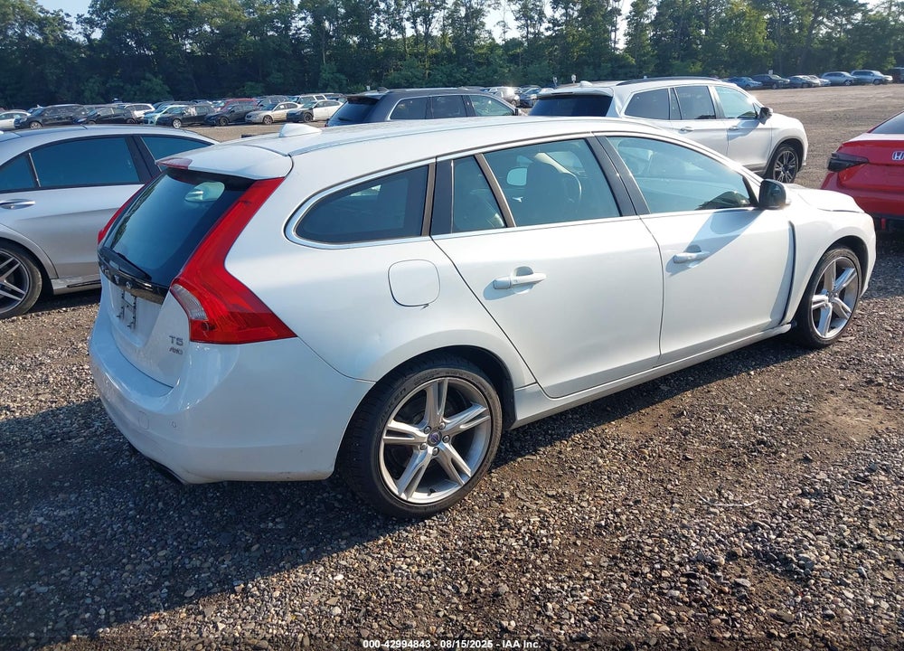 2016 VOLVO V60 VIN: YV1612SK5G1312279