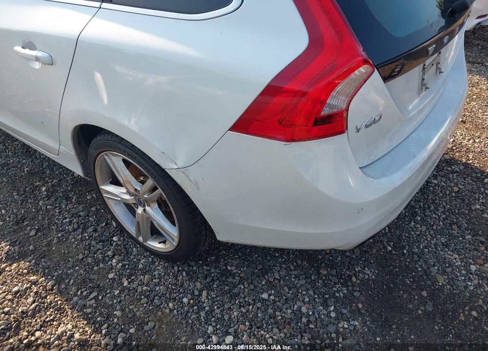 2016 VOLVO V60 VIN: YV1612SK5G1312279