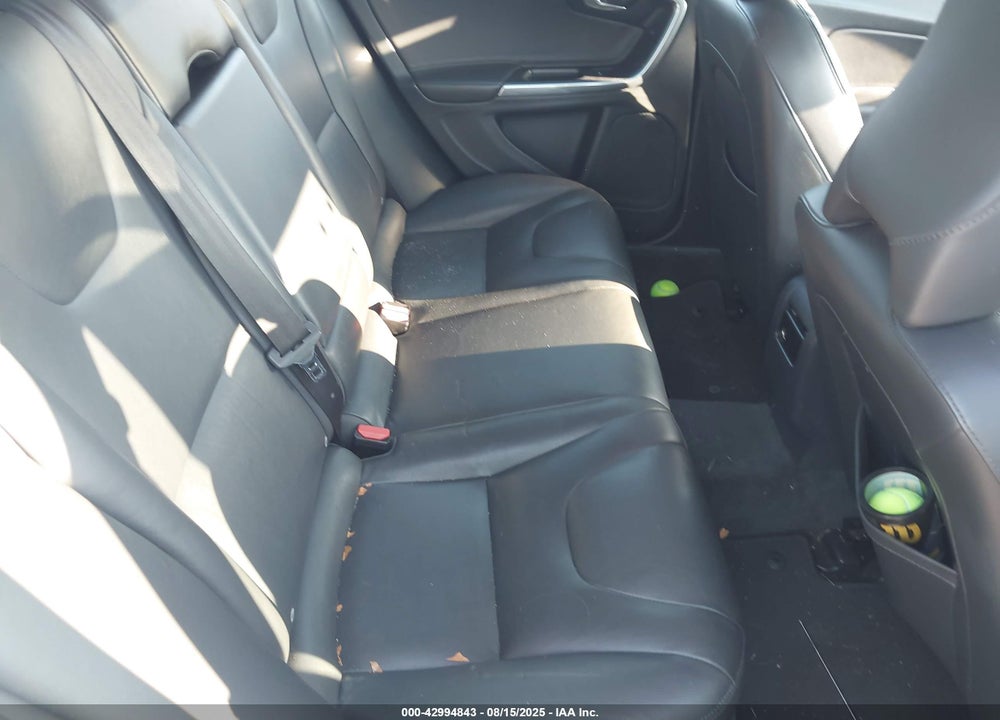2016 VOLVO V60 VIN: YV1612SK5G1312279