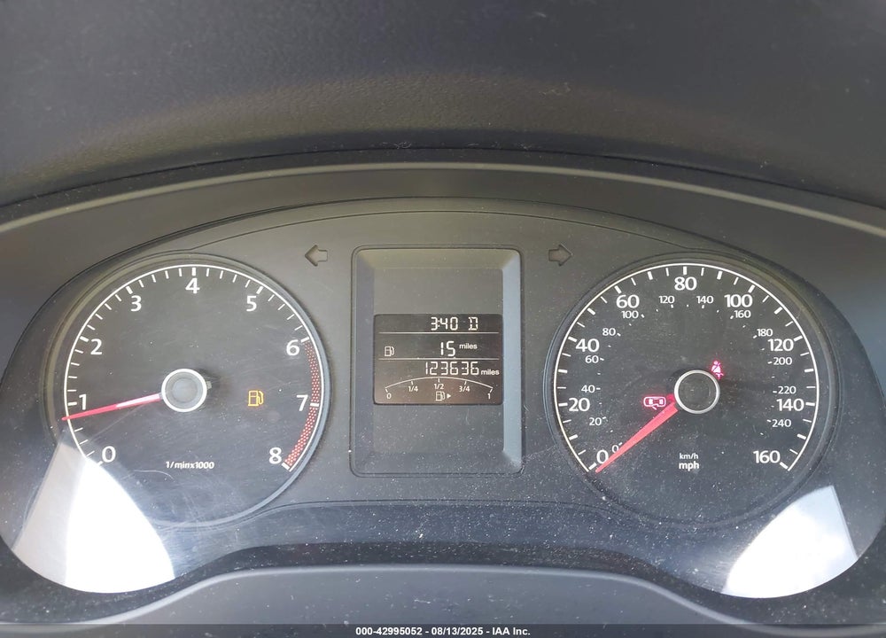 2014 VOLKSWAGEN JETTA VIN: 3VW2K7AJ4EM312116