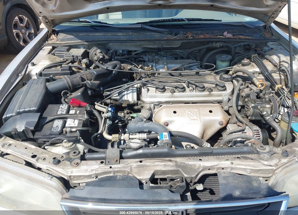 1997 HONDA ACCORD EX VIN: 1HGCD5664VA039932